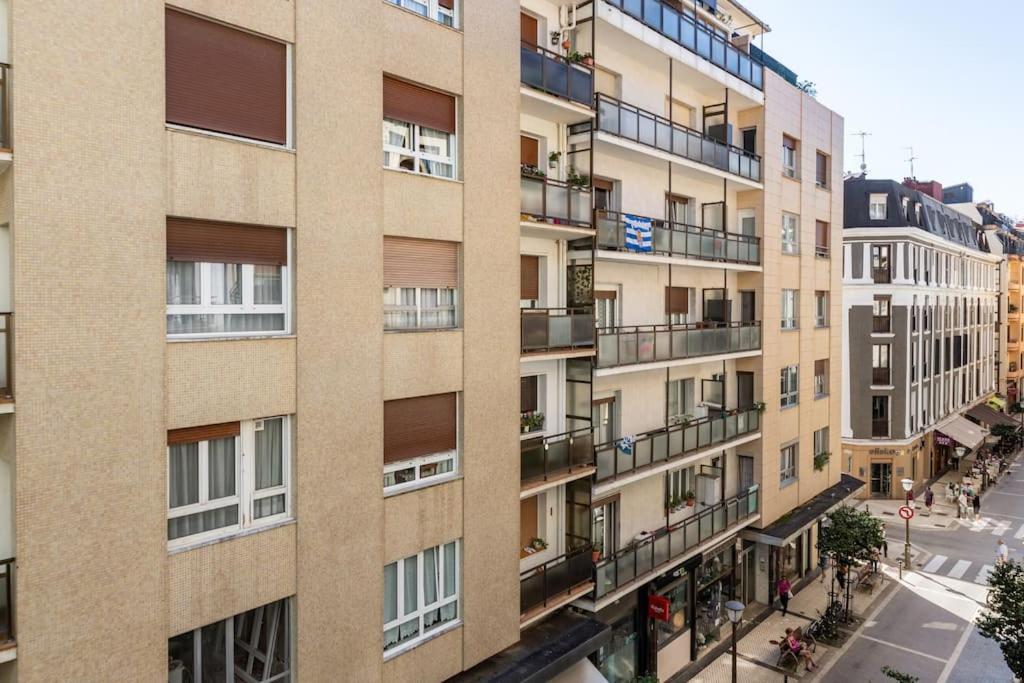 Terraza Playa Y Calle Peatonal Ess03377 San Sebastián Exteriér fotografie