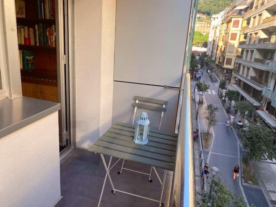 Terraza Playa Y Calle Peatonal Ess03377 San Sebastián Exteriér fotografie